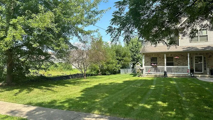Larry & Sons Landscaping Picture 1