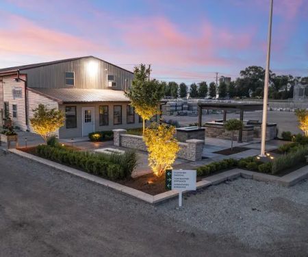 Illinois Landscape Supply - Local Landscape Supply & Mulch