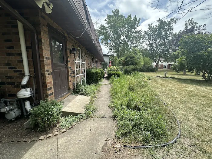 Dirty Deeds Lawn & Landscaping, LLC Picture 3