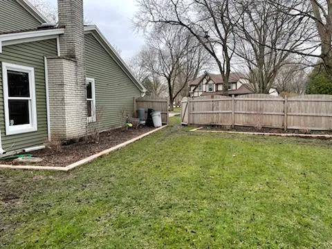 roman landscaping & snowplow Picture 2