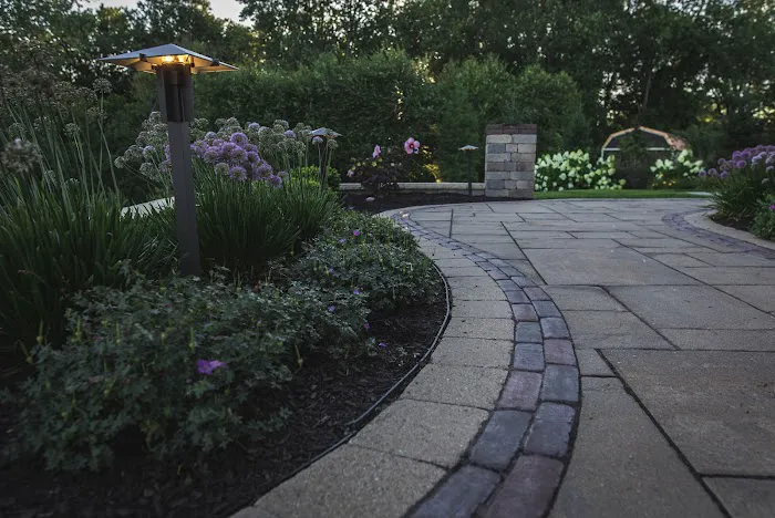 Cutting Edge Lawn & Landscape Picture 1