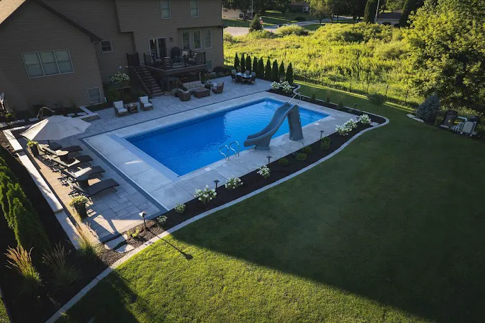 Cutting Edge Lawn & Landscape Picture 4