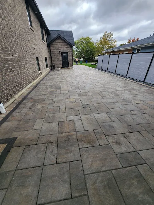 LJ Landscaping Inc Picture 2
