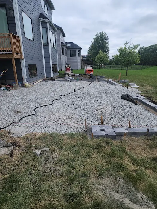 LJ Landscaping Inc Picture 4
