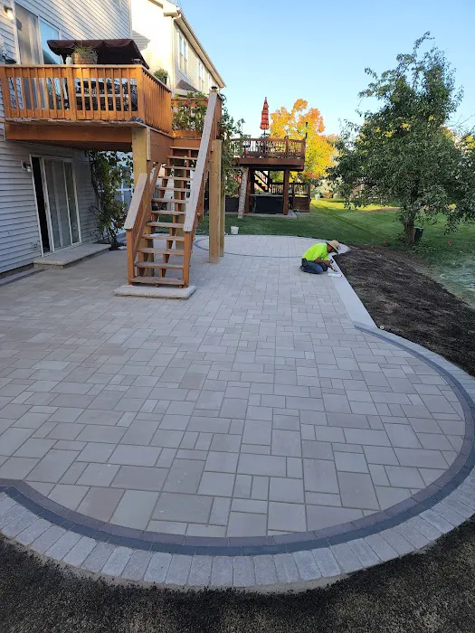 LJ Landscaping Inc Picture 3