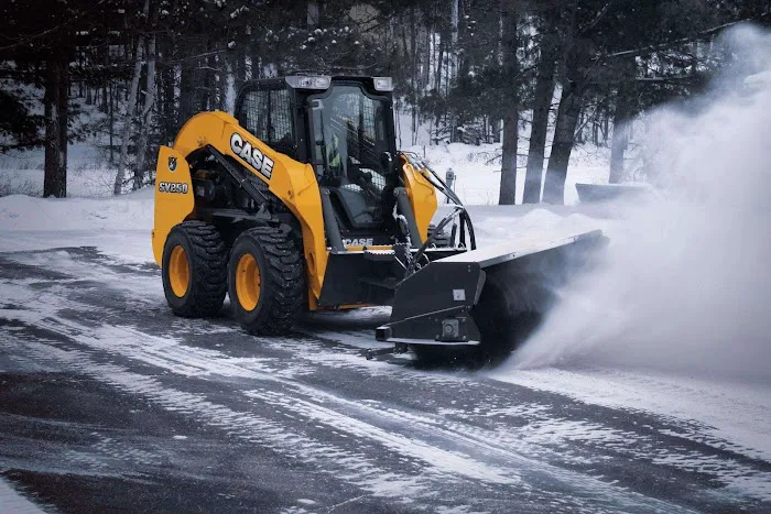 Diamond Cuts Landscaping and Commercial Snow Removal Picture 8