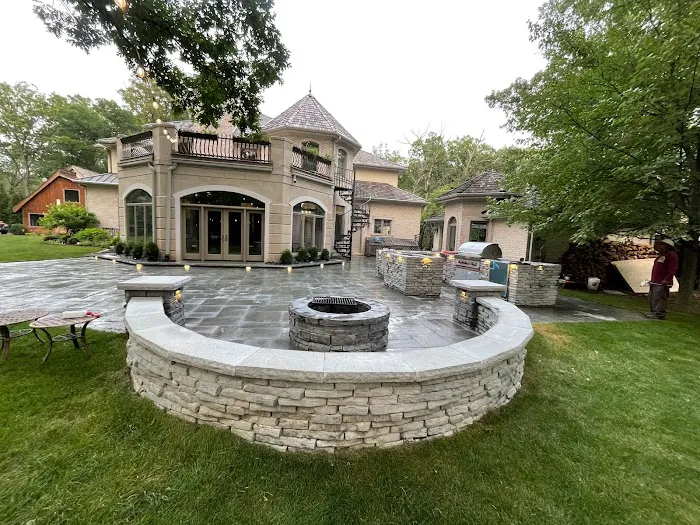 J & F Landscaping & Brick Company Picture 2