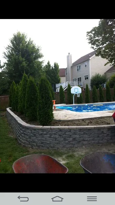A. Herrera Landscaping Picture 2