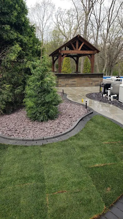 Maple Grove Landscape Picture 1