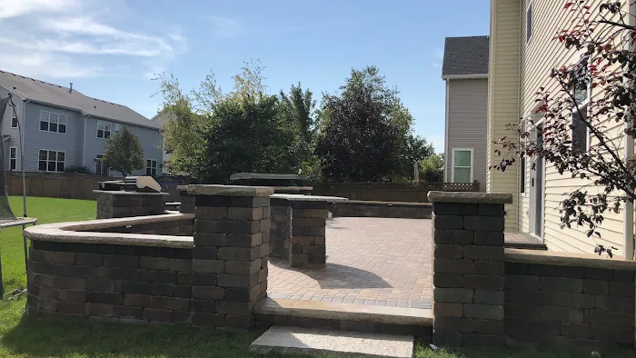 M & M Outdoor Design and Hardscaping Picture 2