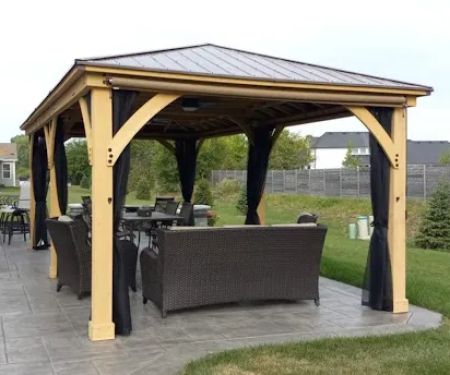 Seasonal Landscape Solutions