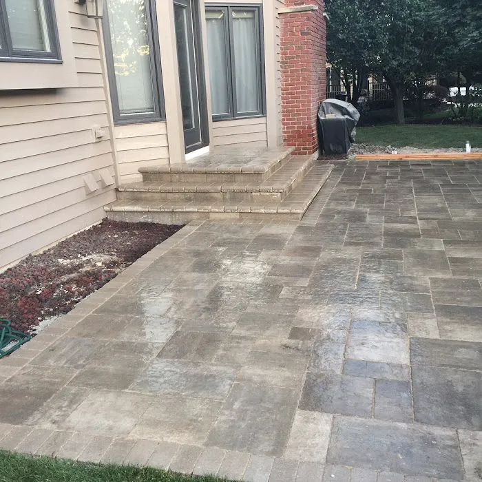 Land and Lawn Services Picture 8