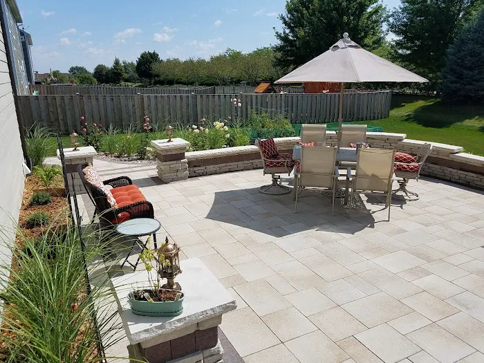 Land and Lawn Services Picture 4