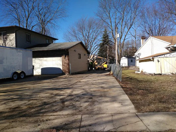 Mike's Plowing, Tree & Lawn Svs Picture 8