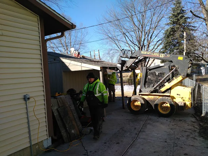 Mike's Plowing, Tree & Lawn Svs Picture 7