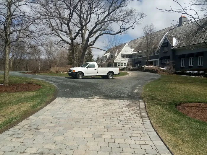 Emperor Brick Paving & Stone Work Picture 3