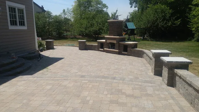 Aurelio Landscaping Picture 4