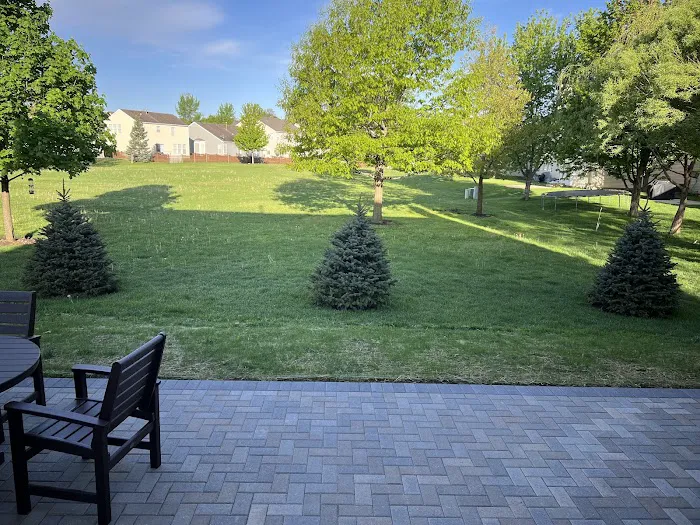 Amaros Landscaping Picture 4