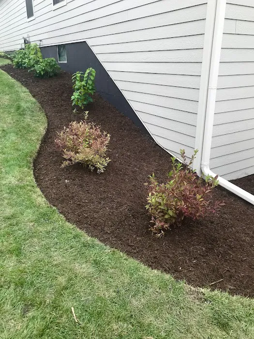 AJR Landscaping Picture 9