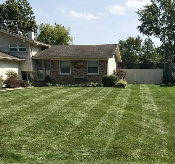 AJR Landscaping Picture 2