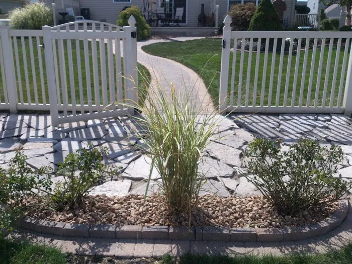 Affordable Landscape Crew Picture 3