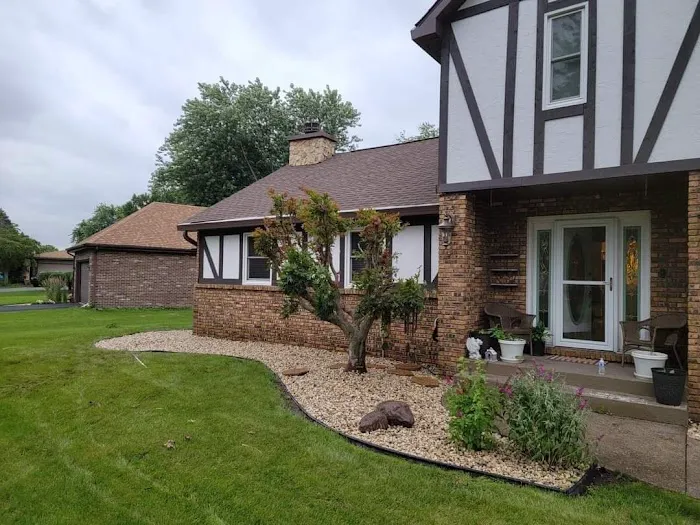Ultimate Landscaping & Tree Services Picture 9