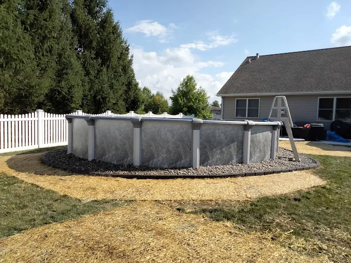 Ultimate Landscaping & Tree Services Picture 5