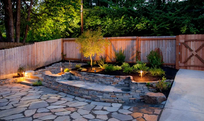 VibrantViews Landscaper Picture 7