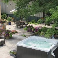 Runde's Landscape Contractors ico