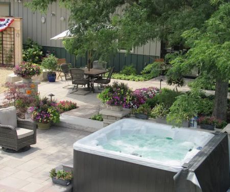 Runde's Landscape Contractors
