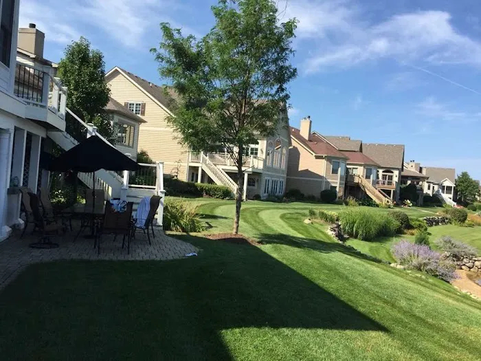 Prime Cut Lawn Care Picture 4