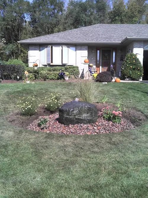 Tomasello's Landscaping Picture 6