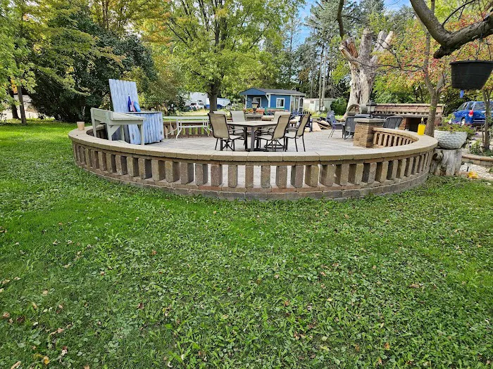 River Land Landscaping Inc Picture 6