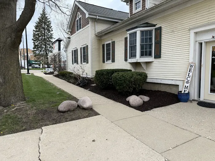 Clean Cut Landscaping Picture 1