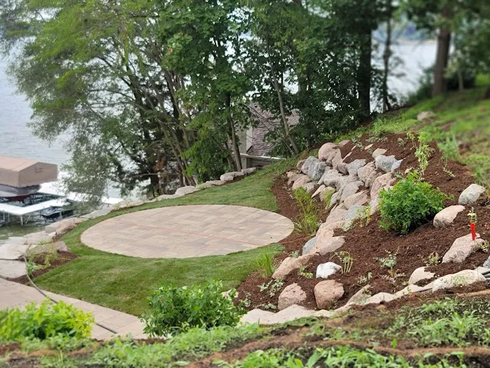 Landscaping Lawn Maintenance Plus, Inc Picture 8
