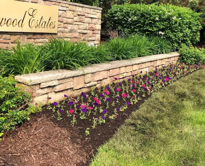 J/M Lanscaping Picture 4