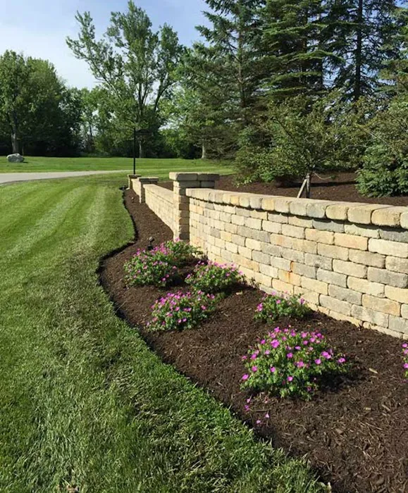 J/M Lanscaping Picture 8