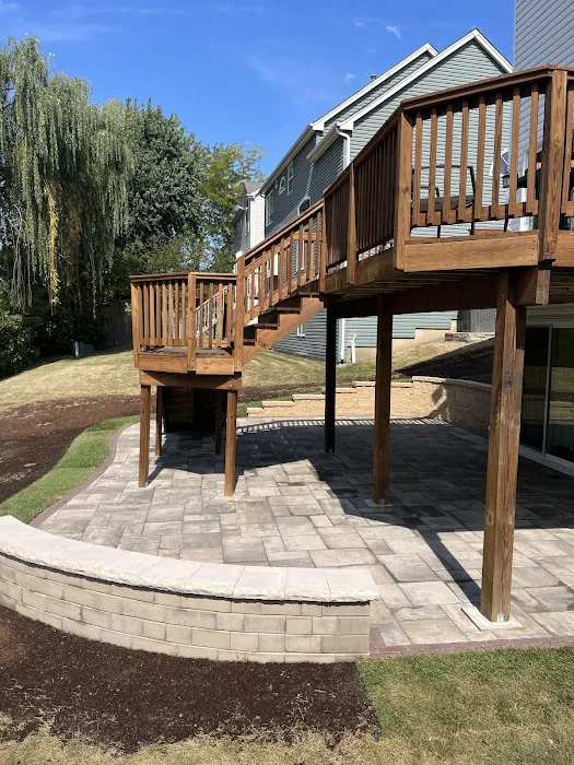 Unique Landscaping Service Inc. Picture 3