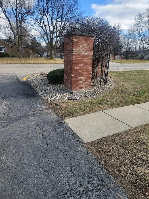 Spring Creek Landscaping and Snow Plowing Picture 2