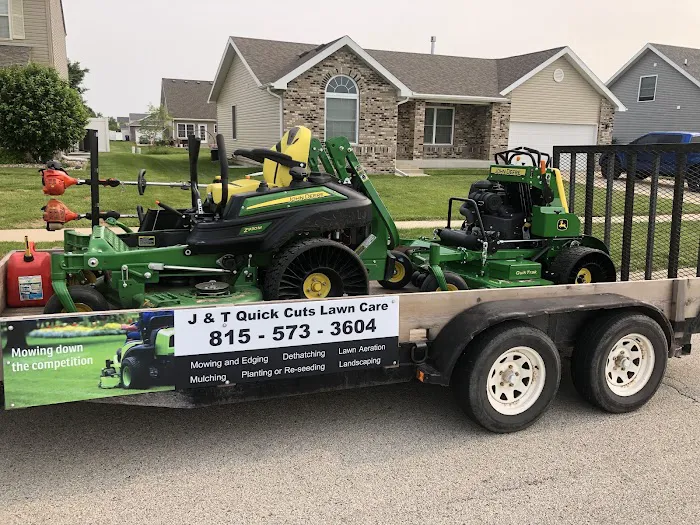 Quick Cuts Lawn Care Picture 2