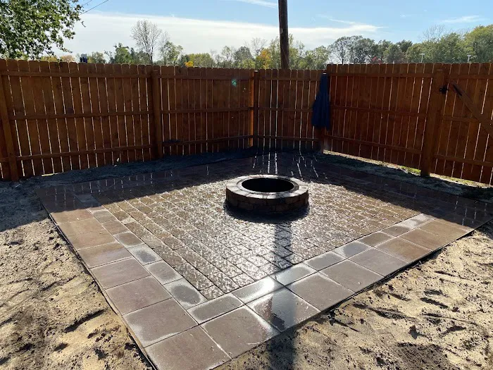 Simmons Landscaping Picture 1