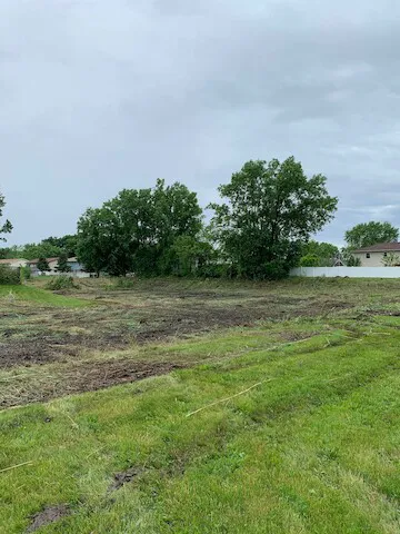 Quality Stump Grinding & Landscape Services, LLC Picture 6