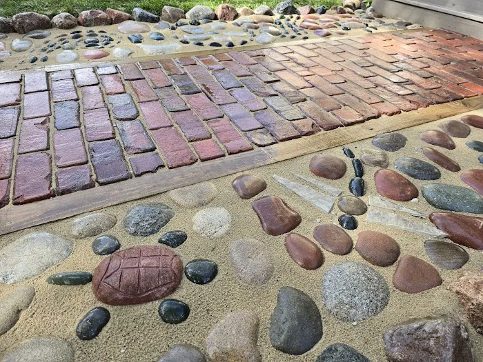 Ancient Earth Landscaping Picture 3