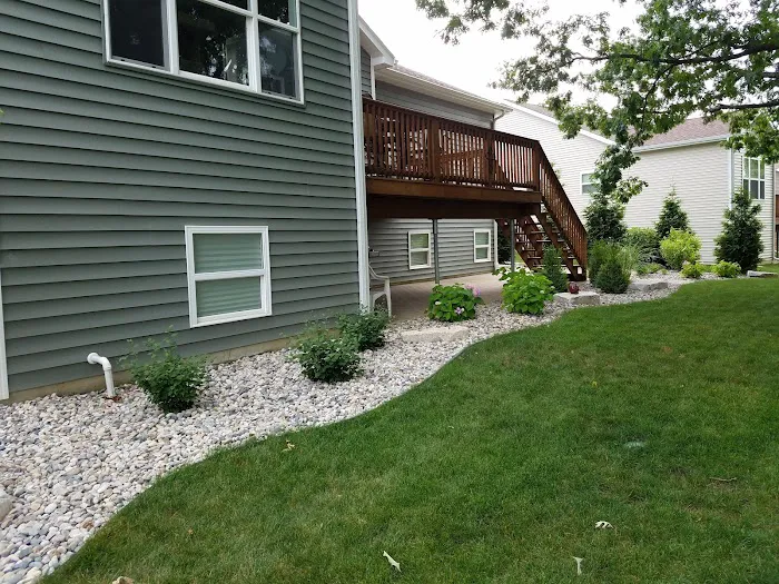 Vega's Landscaping Picture 1