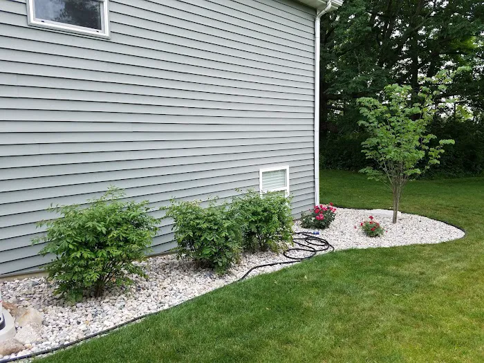Vega's Landscaping Picture 8