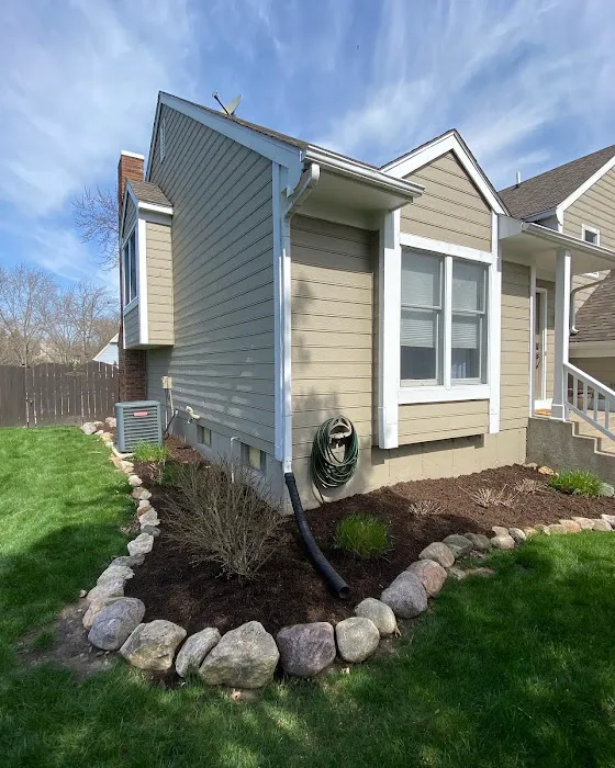 Lawn & Order Picture 5