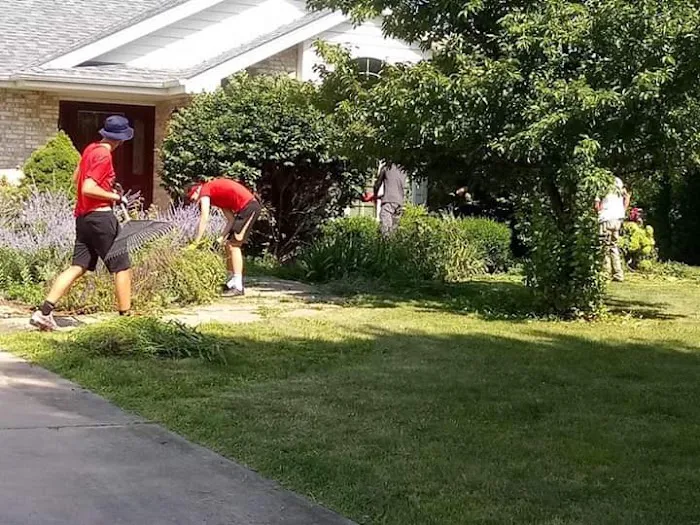 Lindsey The Lawn Lady Picture 5