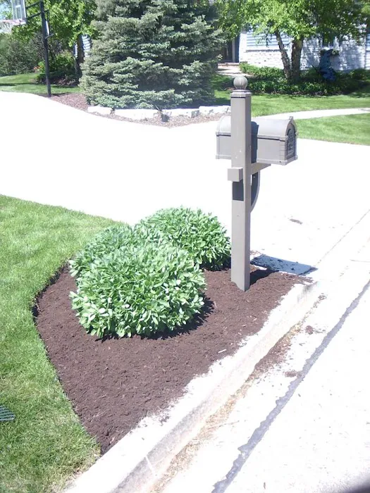 Breezes Landscaping Picture 4