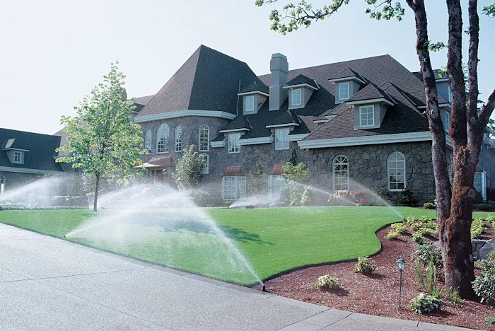 Breezes Landscaping Picture 2