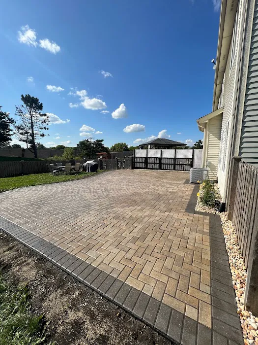 Arroyo Lawn Care And Snow LLC Picture 1